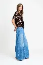 SP9781__05_POM_Amsterdam_TOP_NINA_CHOCOLATE_BROWN.webp