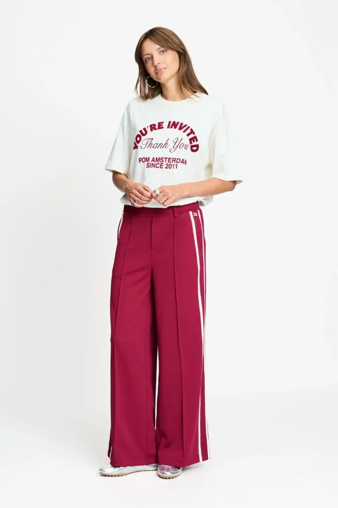 [P3572_SP9753_BD-34] Bordeauxrote Trackpants mit Kontraststreifen (34)